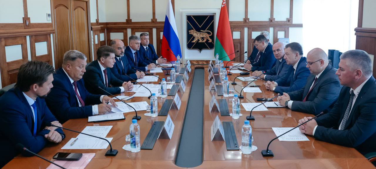 ДЕЛЕГАЦИЯ МИНСКОГО АВТОМОБИЛЬНОГО ЗАВОДА С РАБОЧИМ ВИЗИТОМ НАХОДИТСЯ ВО ВЛАДИВОСТОКЕ